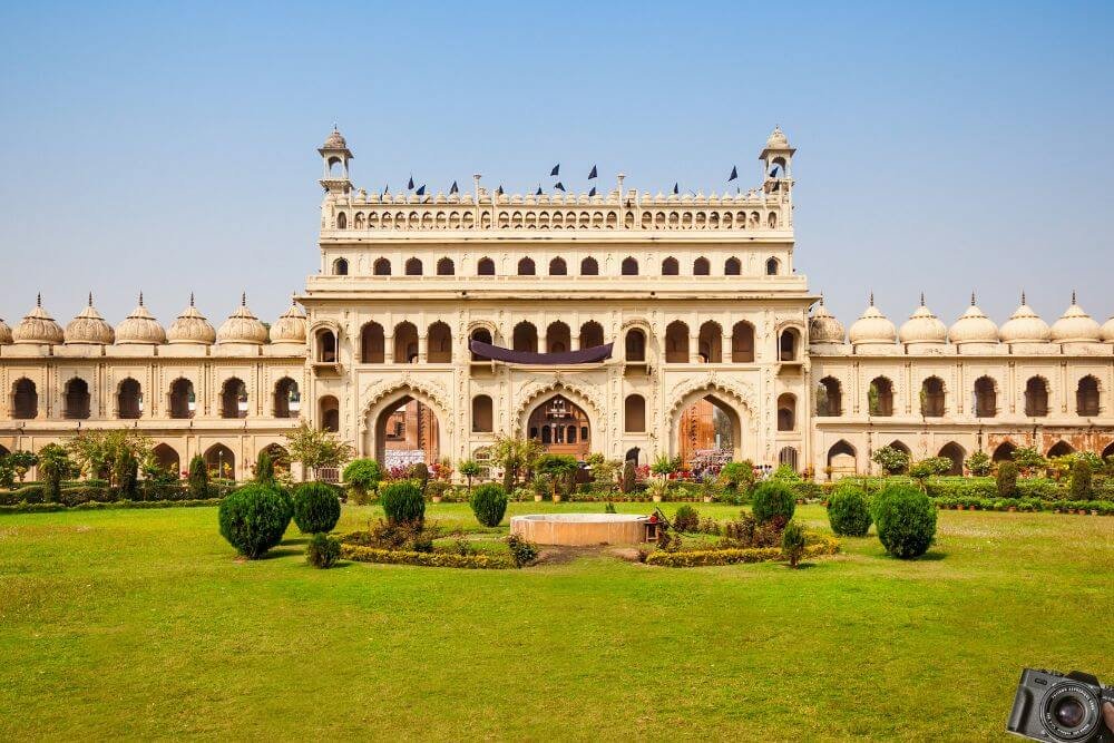 Bara Imambara sceneloc8.com