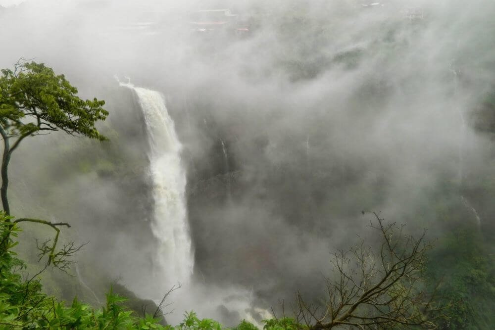 Lingmala Waterfall Mahabaleshwar sceneloc8.com