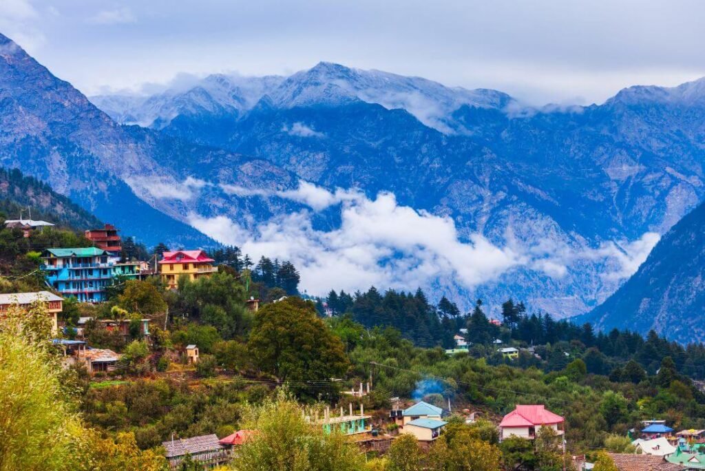 Shimla: A Hilly Haven for Your Pre-Wedding Shoot