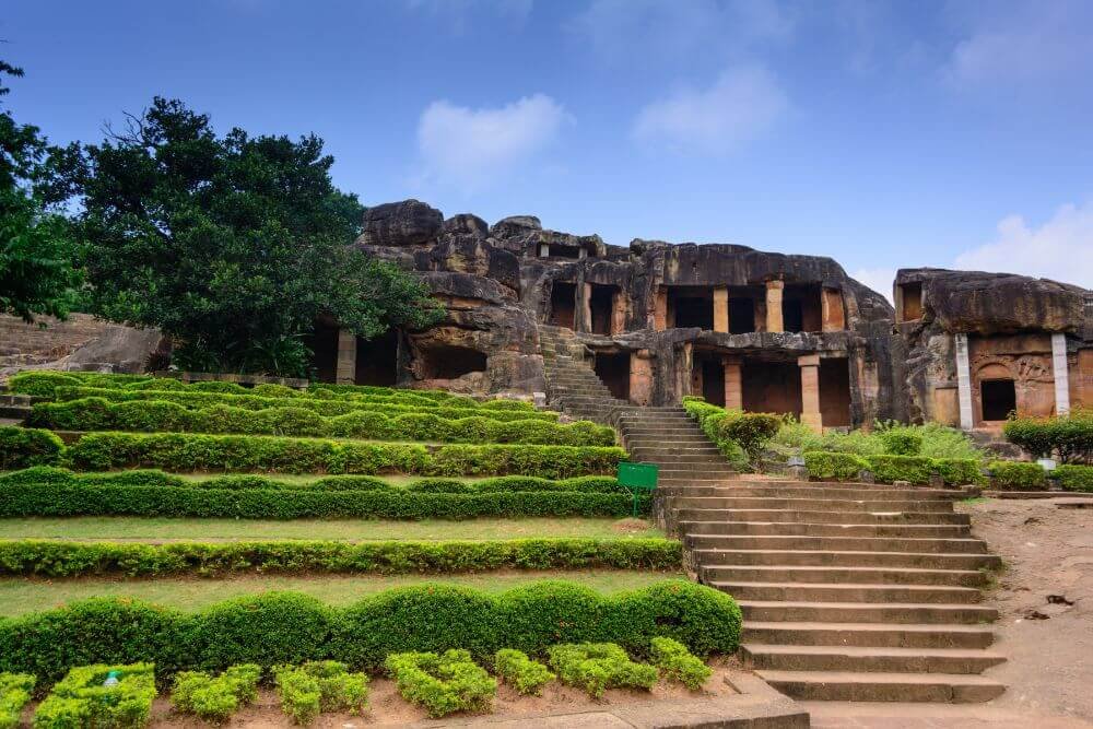 Udayagiri and Khandagiri Caves sceneloc8.com