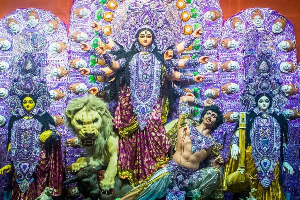 Explore Kolkata’s Unique Durga Puja Pandals: Artistry & Culture