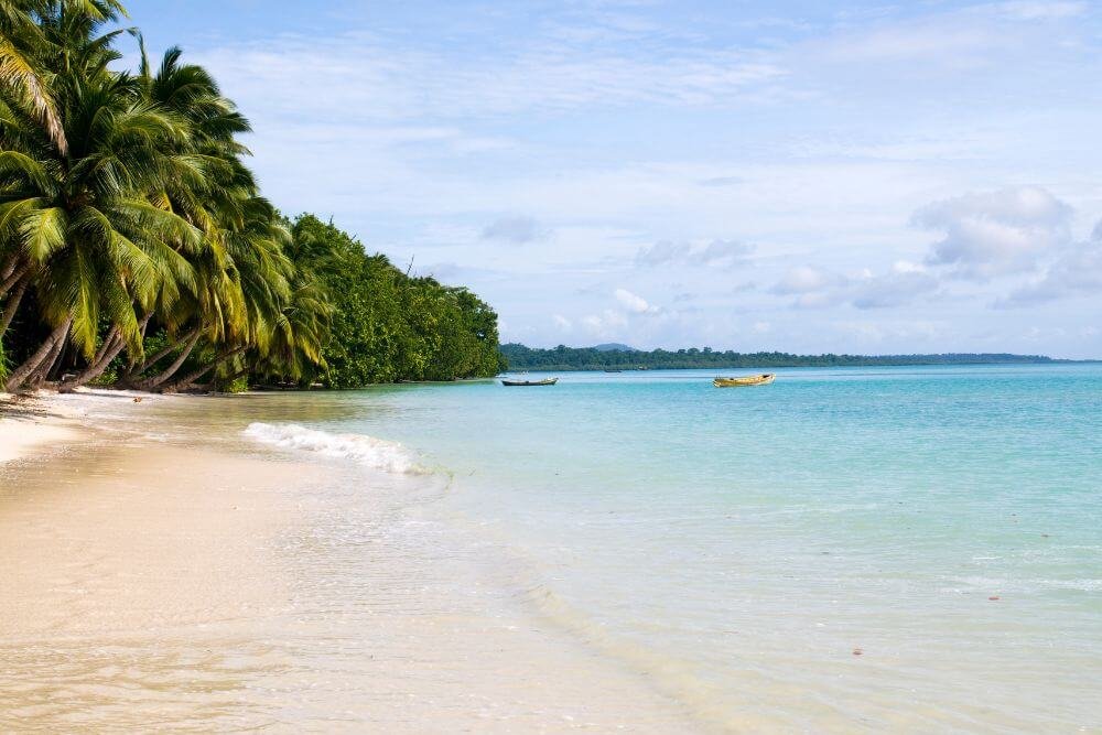 Elephant Beach, Havelock Island sceneloc8.com