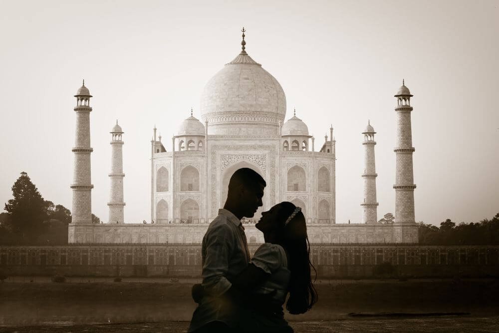 Taj Mahal Pre Wedding shoot sceneloc8.com