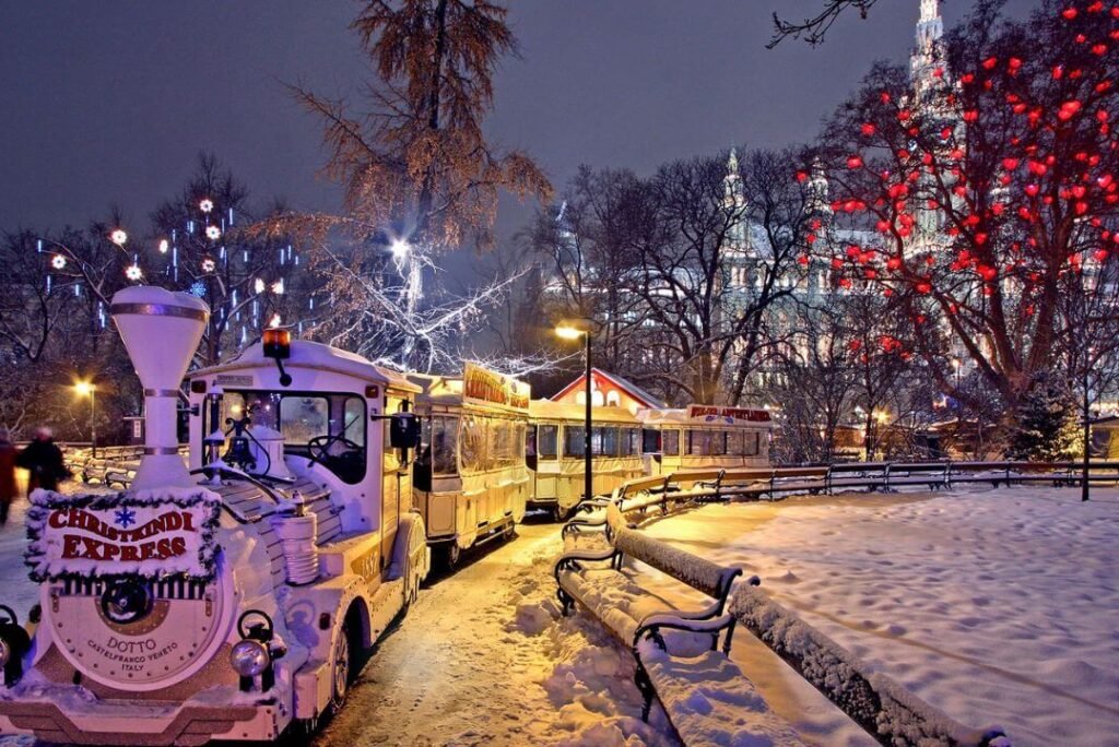 Twinkling Lights and Holiday Sights: Vienna’s Best Christmas Attractions