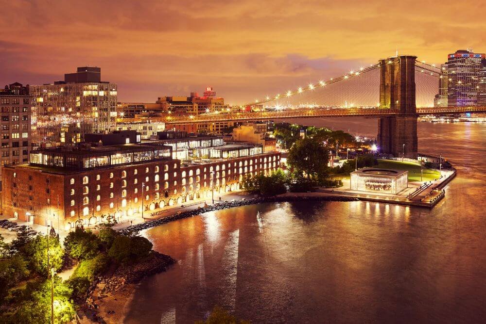 Down Under the Manhattan Bridge sceneloc8.com