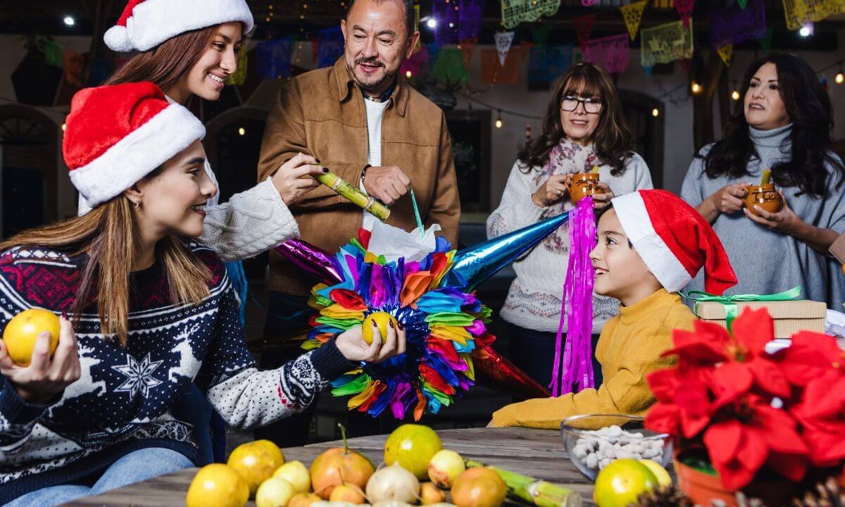 Explore Magical Christmas Celebrations in Mexico City