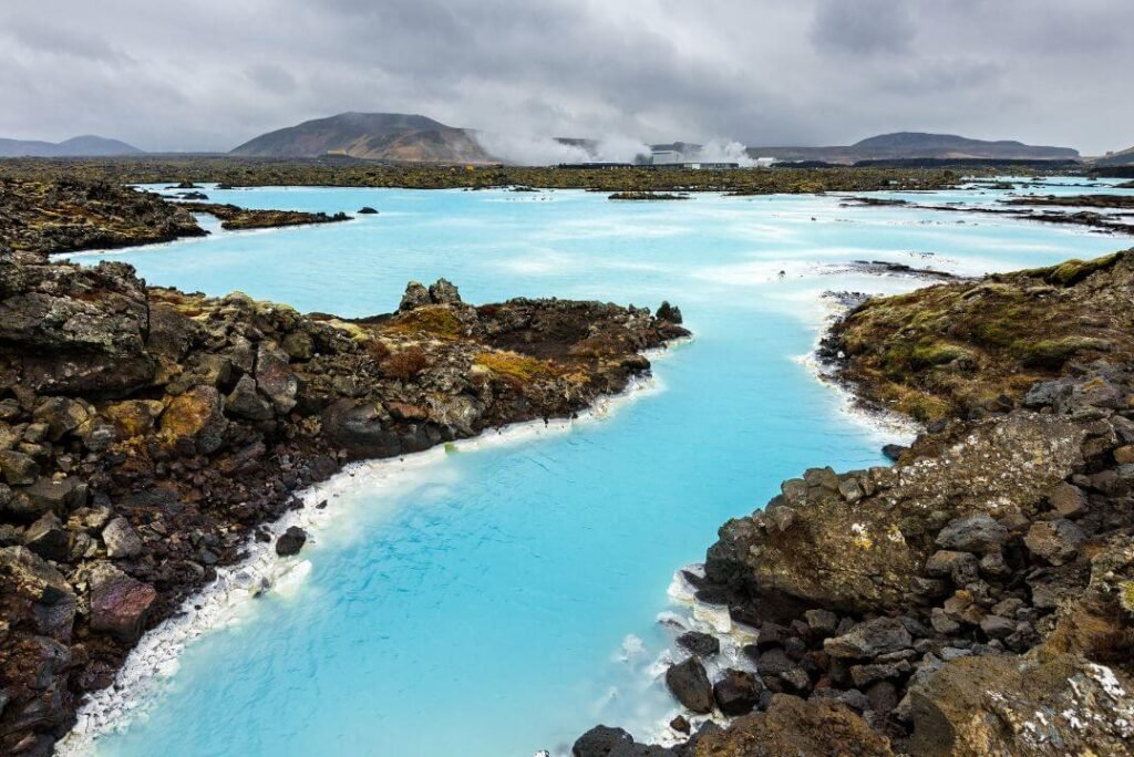 Creating Memories: Iconic Pre-Wedding Photography at the Blue Lagoon