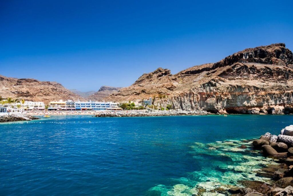 Celebrate Christmas in Sunshine: Discover Canary Islands