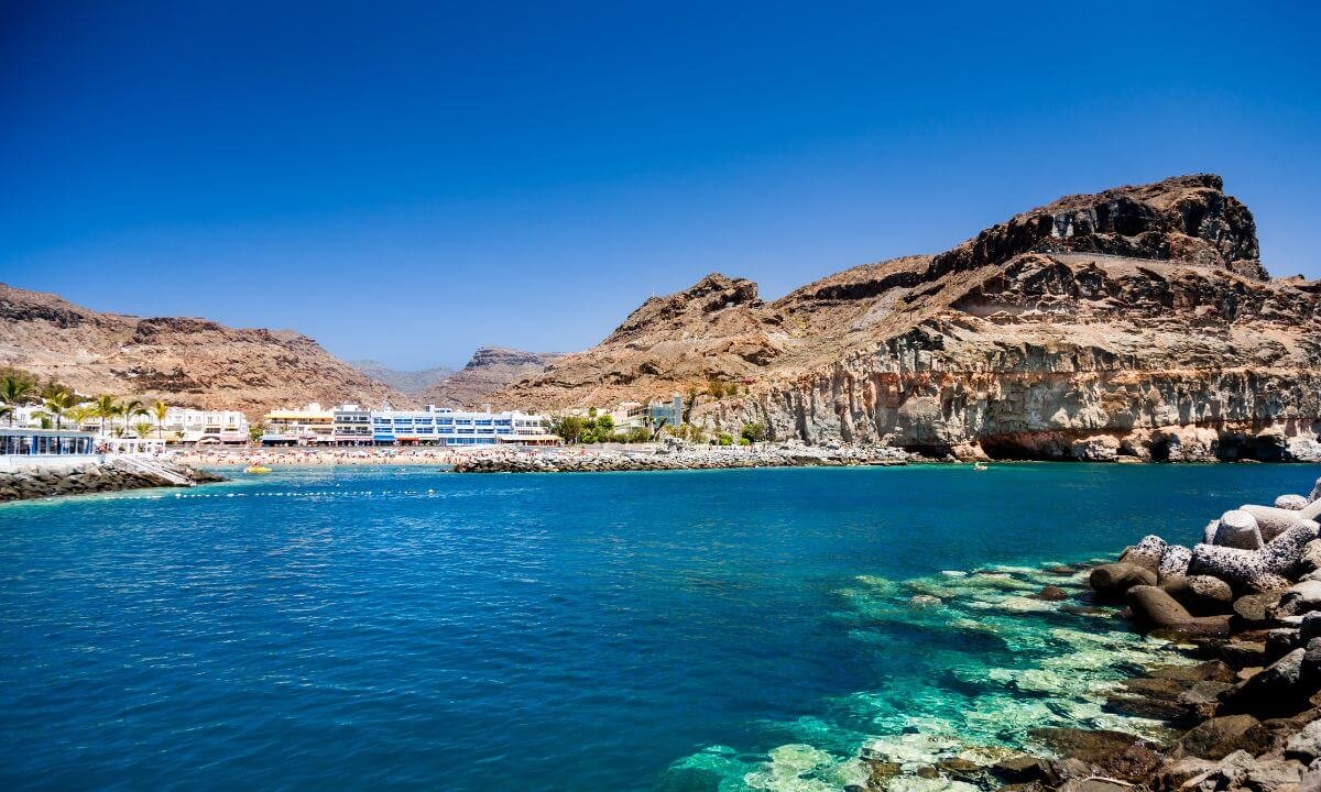 Celebrate Christmas in Sunshine: Discover Canary Islands