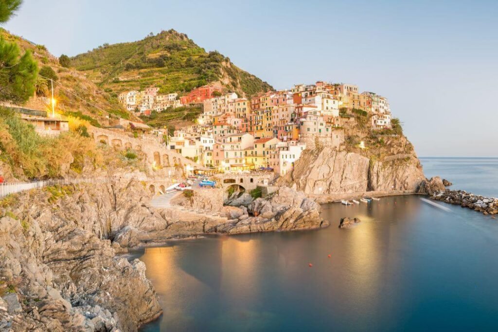 Capturing Romance in Cinque Terre: SceneLoc8’s Best Photoshoot Spots