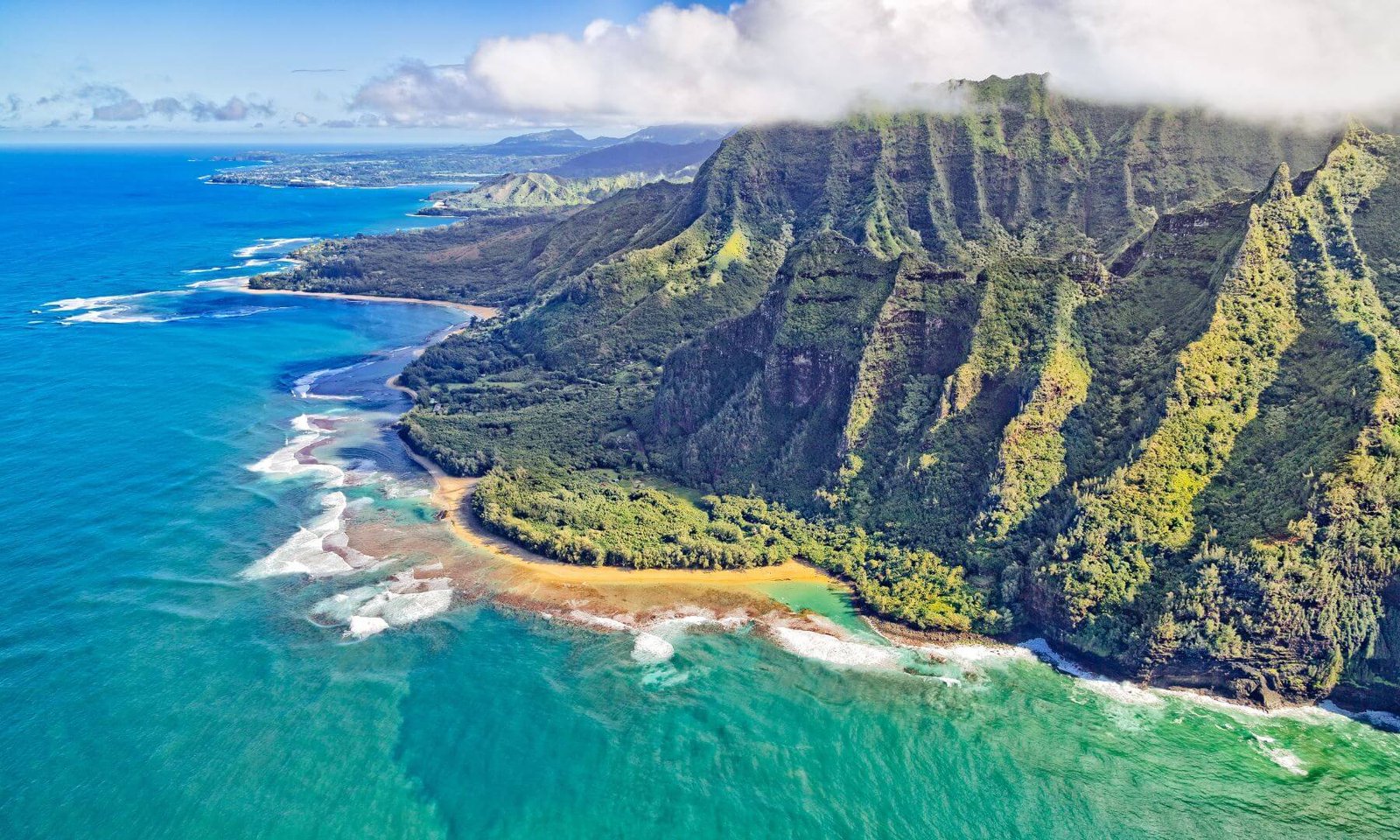 Na Pali Coast: Best Pre-Wedding Shoot Locations in Hawaii