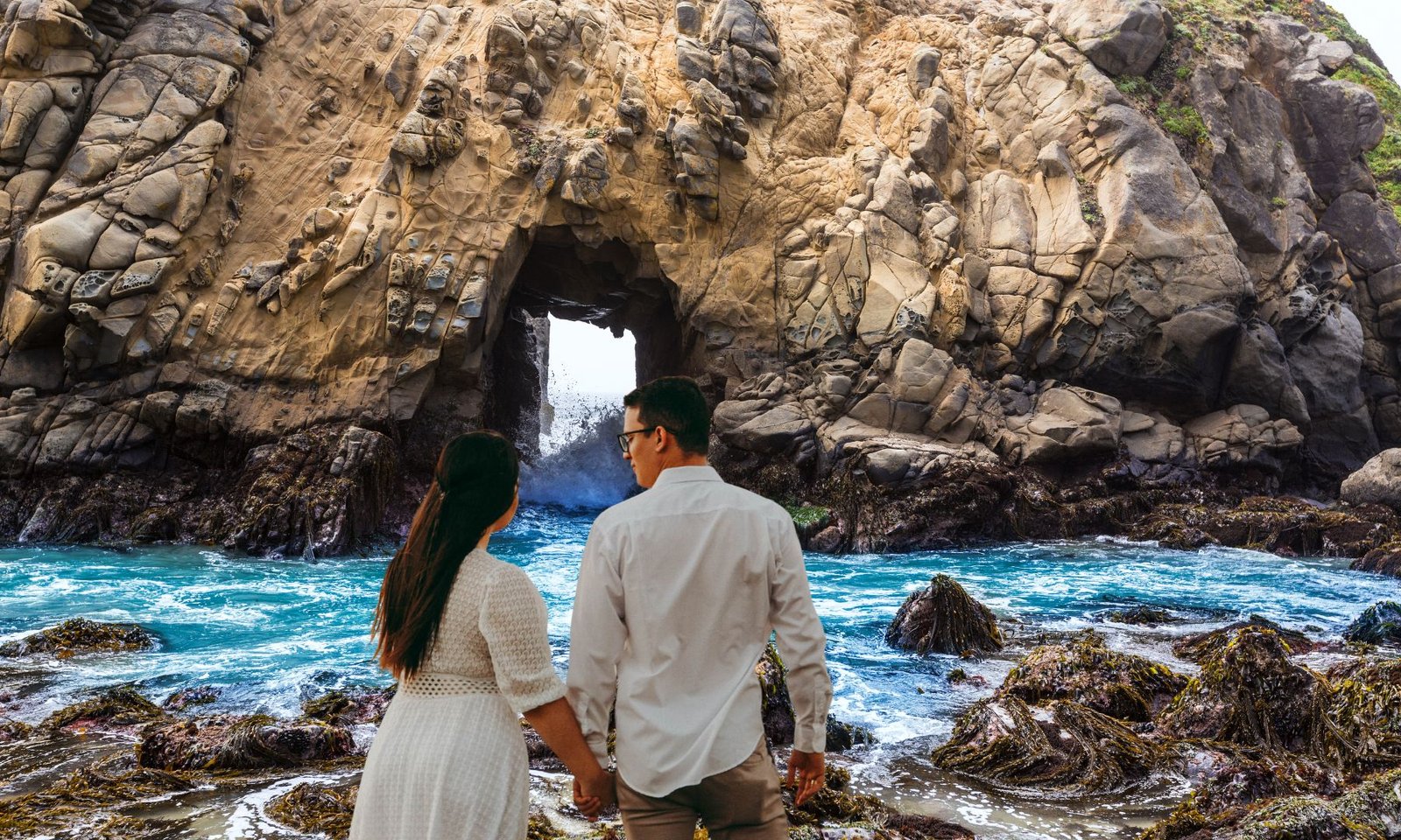 Pfeiffer Beach: The Best Location for Pre-Wedding Shoot