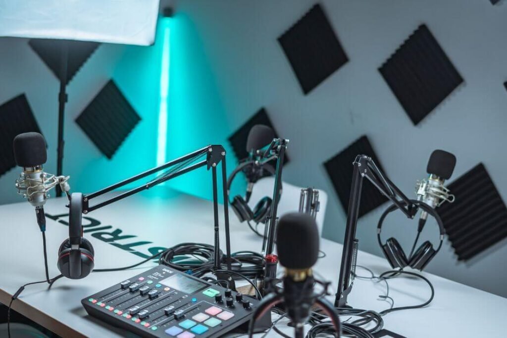 The Best Podcast Studios for Rent in Mumbai