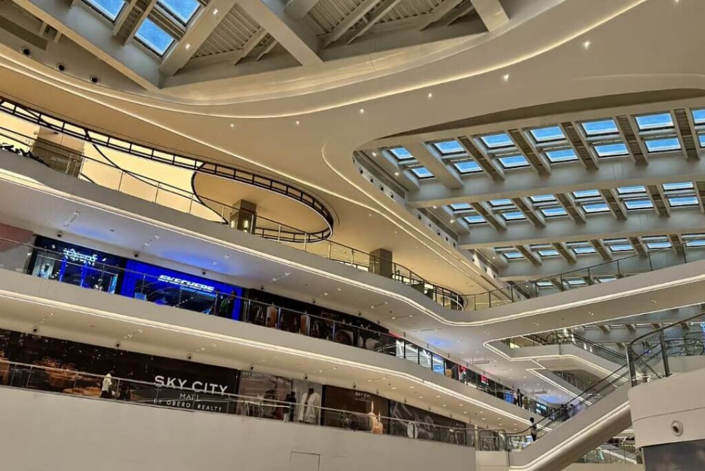 Explore Oberoi Sky City Mall in Borivali East: Mumbai’s Premier Lifestyle Hub