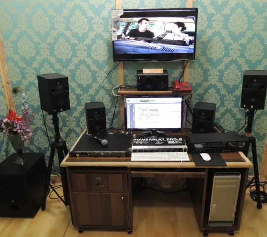 Professional Recording Studio, Goregaon, Mumbai SL077