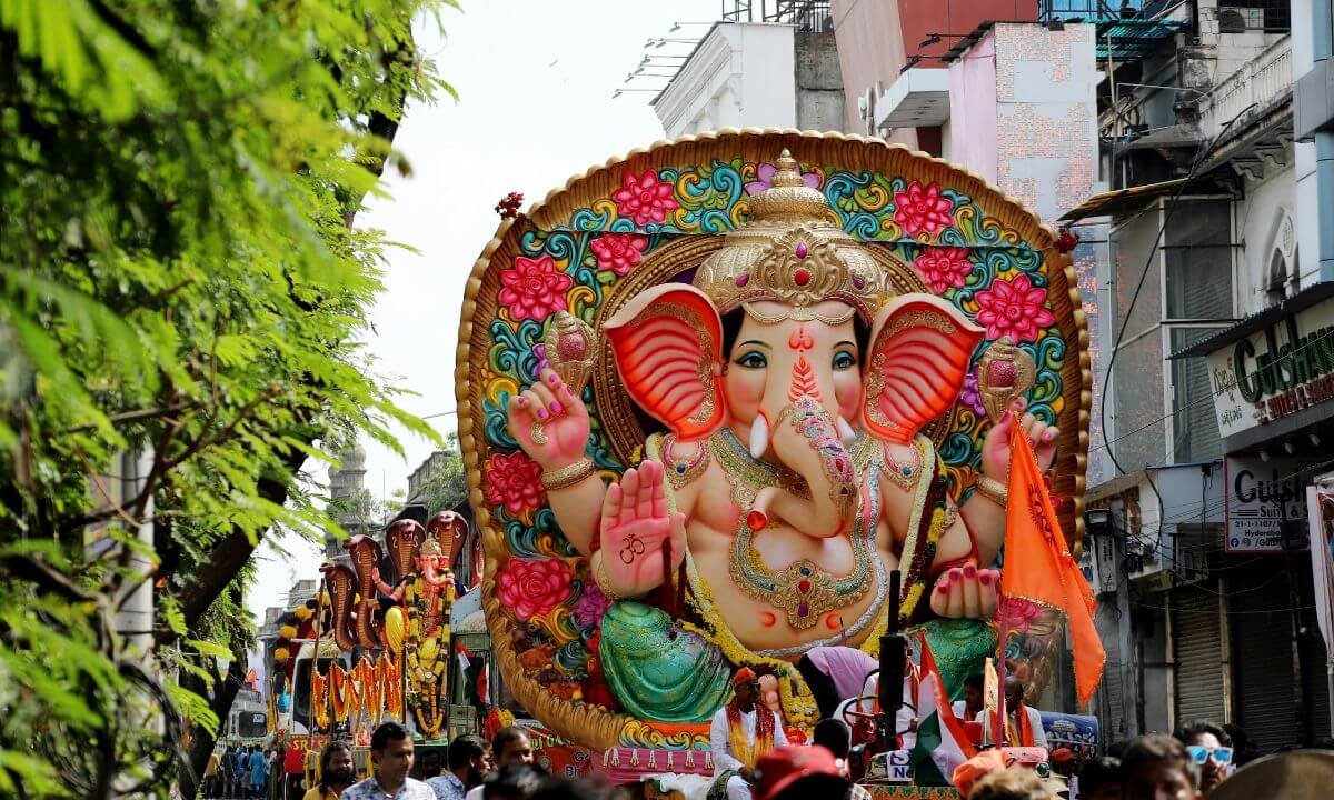 Street Photography During Ganesh Chaturthi South Mumbai