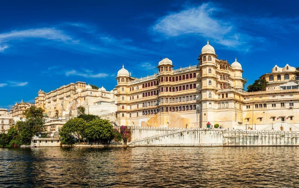 Palaces of Udaipur as Dreamy Backdrops for Pre-Wedding Shoots Palaces of Udaipur as Dreamy Backdrops for Pre-Wedding Shoots